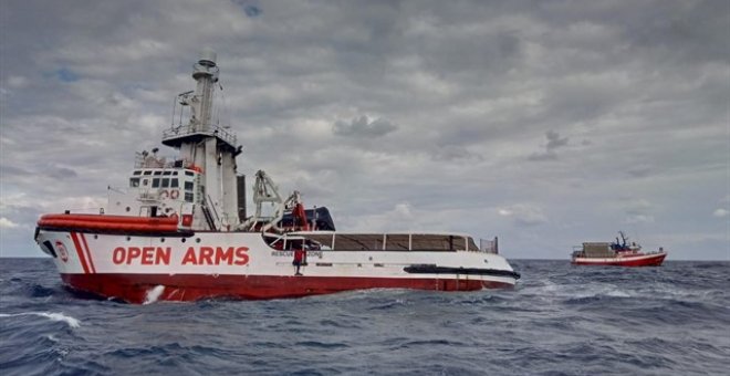 Proactiva solicita autorización para subir a bordo del Open Arms a los 11 migrantes del pesquero español