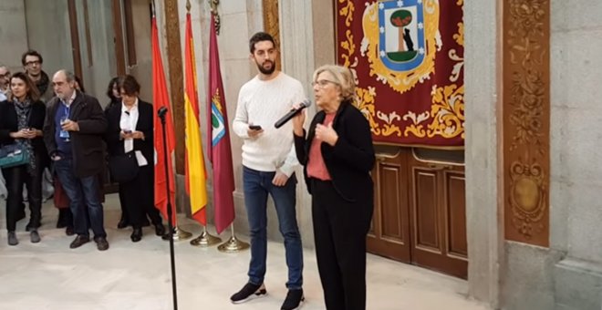 'Roast Battle' entre Carmena y Broncano: "Me importa un pito lo que digan de mí"