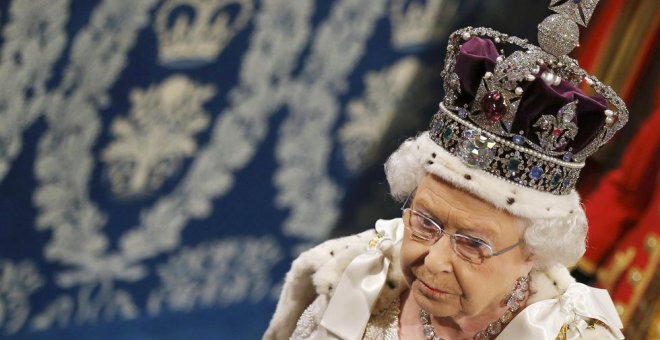 La reina de Inglaterra pide a los británicos que dejen de lado sus diferencias por el brexit