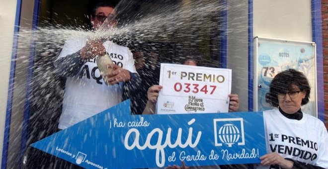 Muere un tendero de Huesca tres días después de ganar el Gordo de Navidad