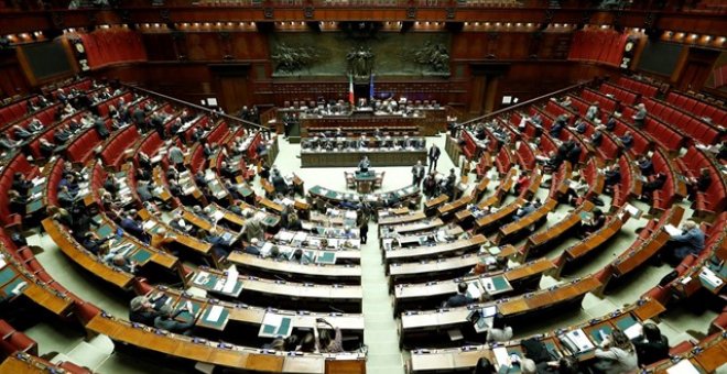 El Parlamento italiano aprueba los Presupuestos del Gobierno pactados con Bruselas