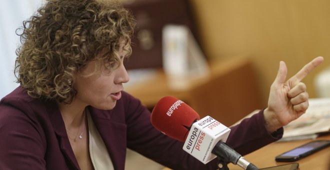 Montserrat acusa a Sánchez de "devorar" al PSOE y avisa que los barones se están "sumando al PP"