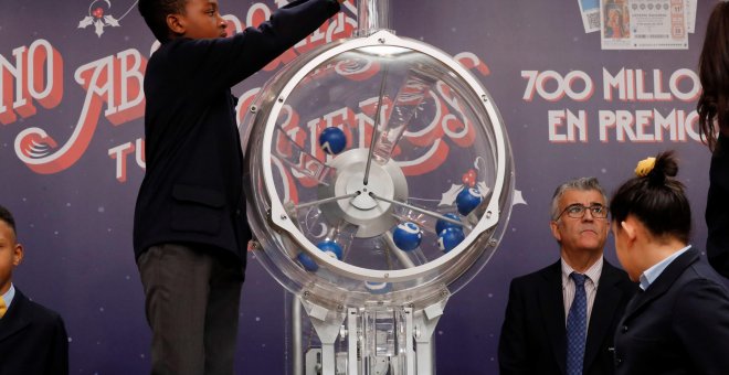 El primer premio de la lotería del Niño, el 31142, cae de manera íntegra en Barcelona