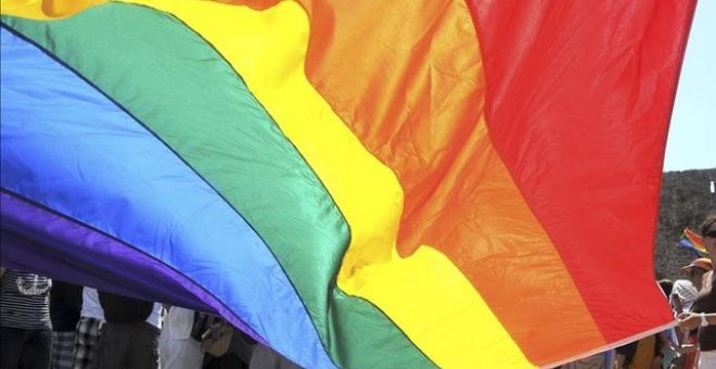 El agresor de una pareja gay de Madrid tendrá que pagar 2.190 euros por incumplir la orden de alejamiento