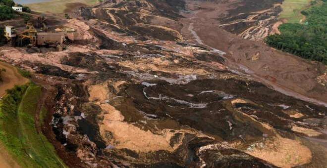 Ascienden a 120 los muertos por el derrumbe de una presa en Brasil