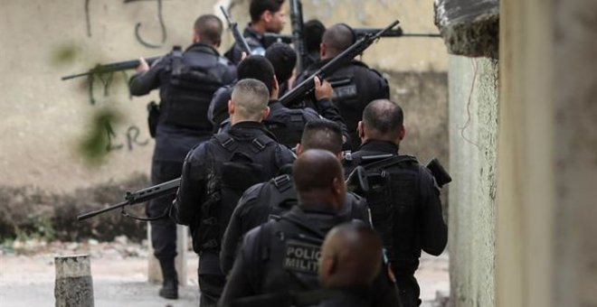 Al menos 13 muertos y un herido tras un tiroteo en una favela de Río de Janeiro