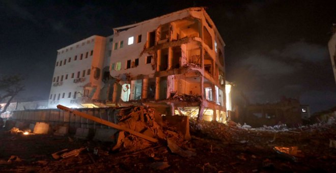 Al menos 29 muertos y 80 heridos en un ataque con camión bomba en Mogadiscio