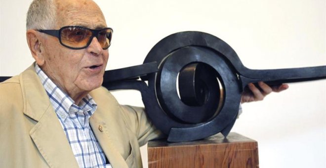 Fallece a los 94 años el escultor canario Martín Chirino