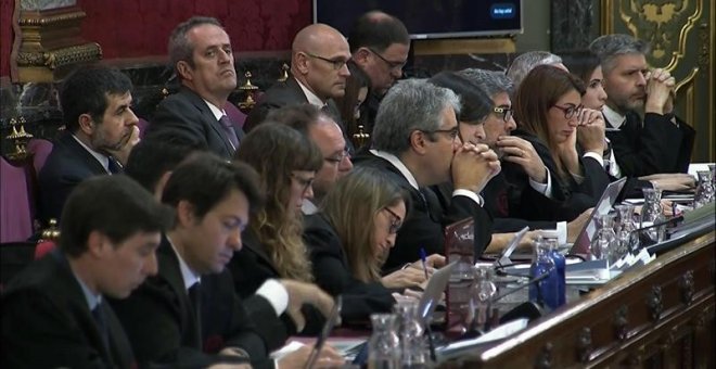 Una testigo del 1-O, ante el tribunal del 'procés': "Los policías se llevaron material escolar, disfraces, juguetes"