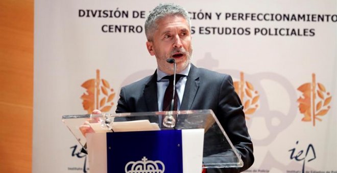 Marlaska pide "responsabilidades políticas" por el robo del móvil con datos de Pablo Iglesias con "fines abyectos"
