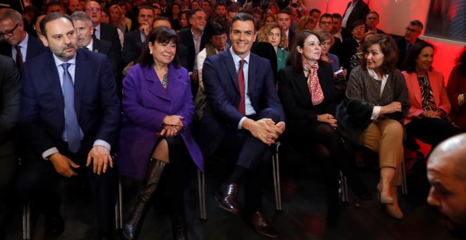 Sánchez pasa de puntillas por el escándalo de las cloacas y el Gobierno muestra su incomodidad