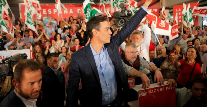 El PSOE lidera las encuestas electorales y PP y Ciudadanos se disputan la segunda fuerza