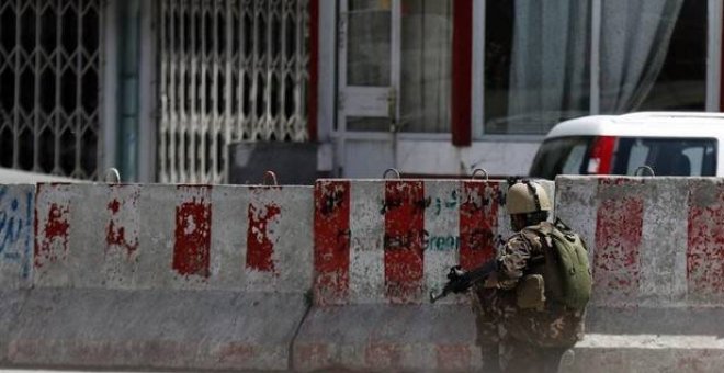 Rescatados cientos de civiles en un ataque al Ministerio de Información en Kabul