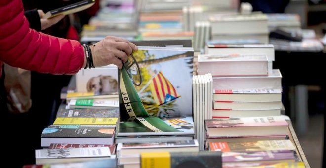 Catalunya suspende Sant Jordi y lo celebrará antes de las vacaciones de verano