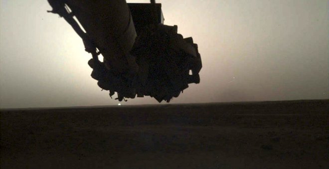 La NASA publica imágenes del amanecer y el atardecer en Marte
