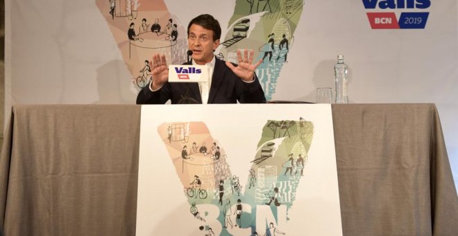 Valls s'ofereix a donar suport a Colau "sense condicions" per impedir un "alcalde independentista"