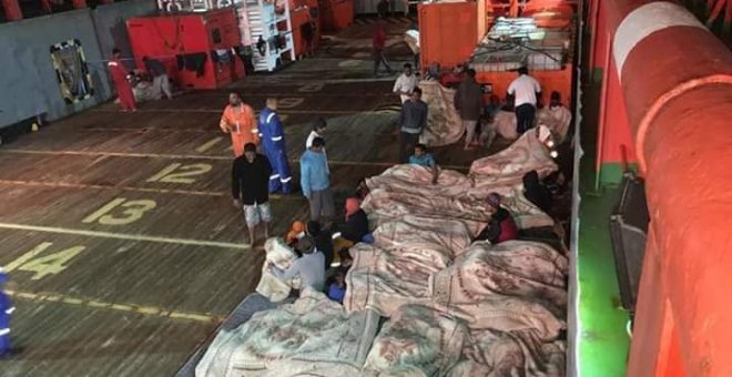 Los 75 migrantes del 'Maridive 601' cumplen 15 días bloqueados en alta mar