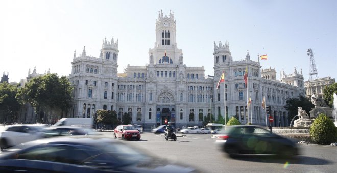 PP y Cs no colocarán en el ayuntamiento de Madrid la pancarta 'Refugees Welcome'