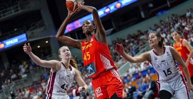 España certifica su acceso directo a los cuartos de final del Eurobasket femenino