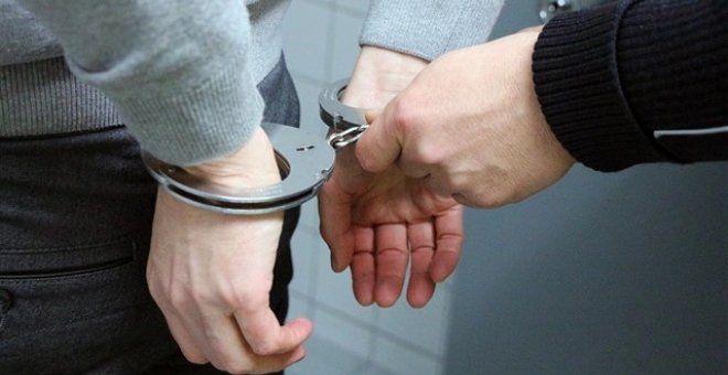 Prisión bajo fianza para uno de los turistas suizos que presuntamente violó a una joven en Barcelona