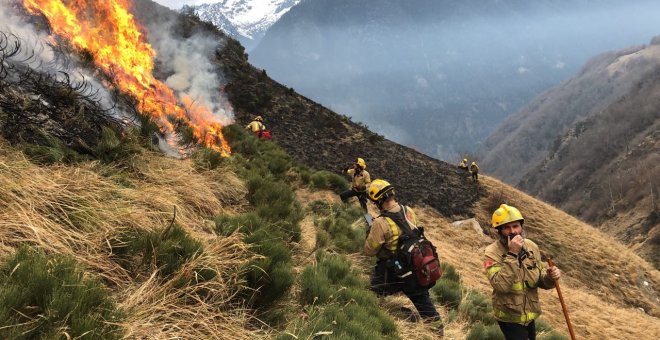 Els Bombers de la Generalitat alerten que el risc d’incendi forestal continua molt alt