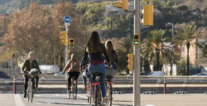 El descenso de conductores jóvenes vislumbra un nuevo modelo de movilidad urbana