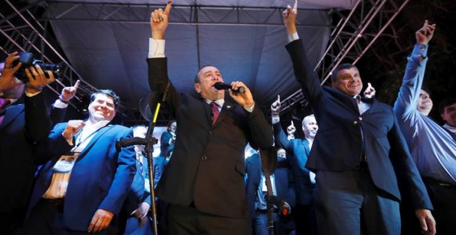 Venezuela veta la entrada al presidente electo de Guatemala, que iba a reunirse con Guaidó