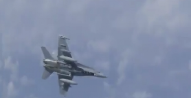 Interceptan un F-18 español que se acercó al avión del ministro de Defensa ruso
