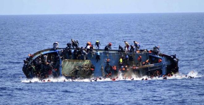 Al menos 40 muertos en un nuevo naufragio en el Mediterráneo junto a Libia