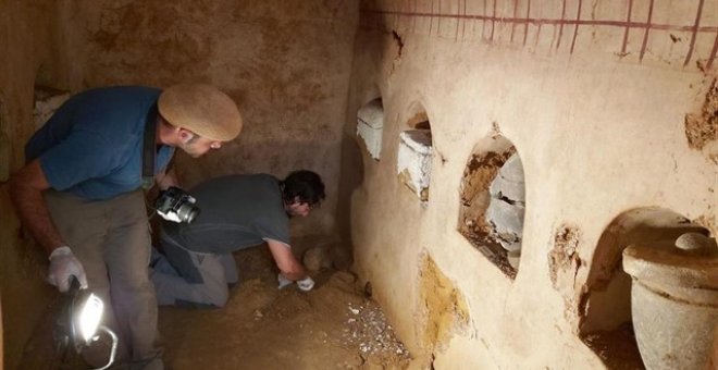 Descubren en Sevilla un mausoleo funerario de la época romana casi "intacto"