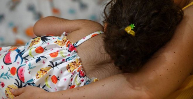 Un juzgado de Torrelavega abre un procedimiento por el suministro de crecepelo a bebés
