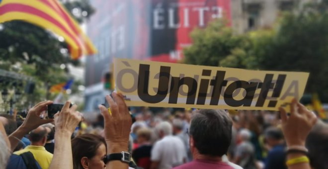 El "alzamiento tumultuario" vuelve a las puertas de la Conselleria de Economía de Barcelona dos años después