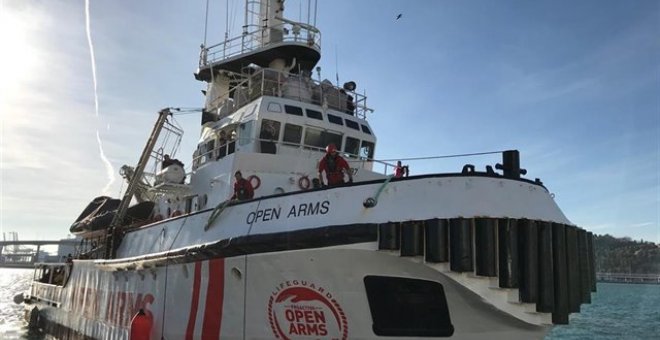Italia autoriza a "Open Arms" con 150 migrantes desembarcar en Palermo