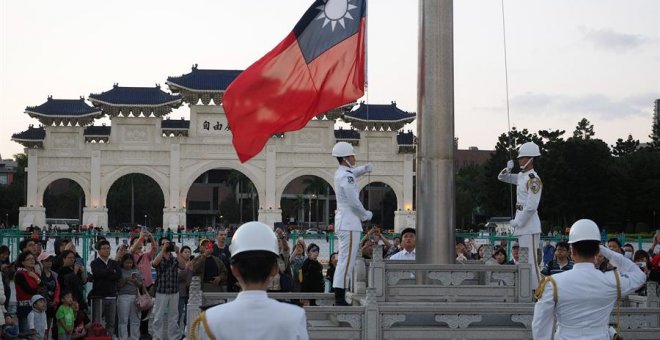 Hong Kong, capital Taipéi