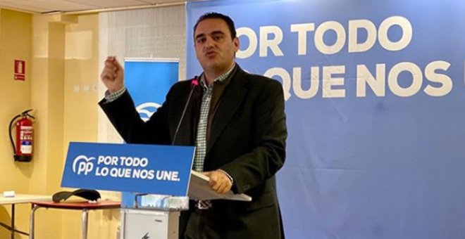 El secretario general del PP de León dimite y deja su escaño después de haber falseado su currículum