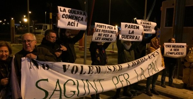 El “barco de la muerte” saudí no logra evitar las protestas en el puerto de Sagunto