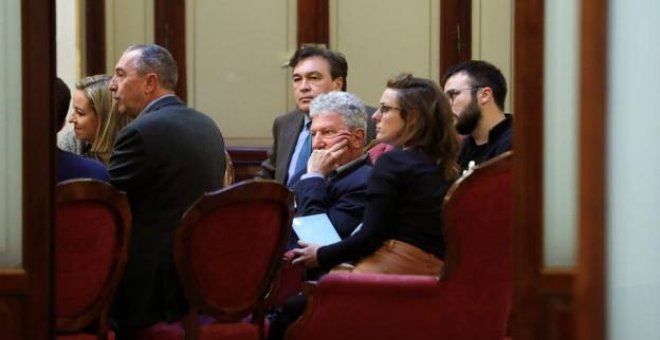 Los partidos minoritarios, sin acuerdo en el reparto de diputados para dividir el Grupo Mixto