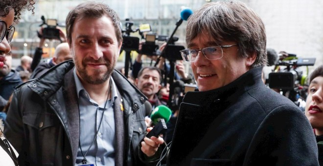 La participació de Puigdemont i Comín i l’absència forçada de Junqueras marca el retorn a l’activitat de l’Eurocambra