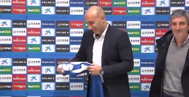 Abelardo en su presentación: "Igual soy un poco masoca"