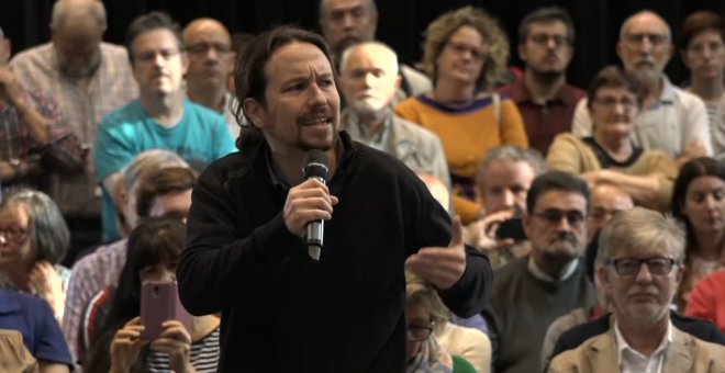 Iglesias dice que PSOE tiene "la excusa perfecta" para gobernar con PP