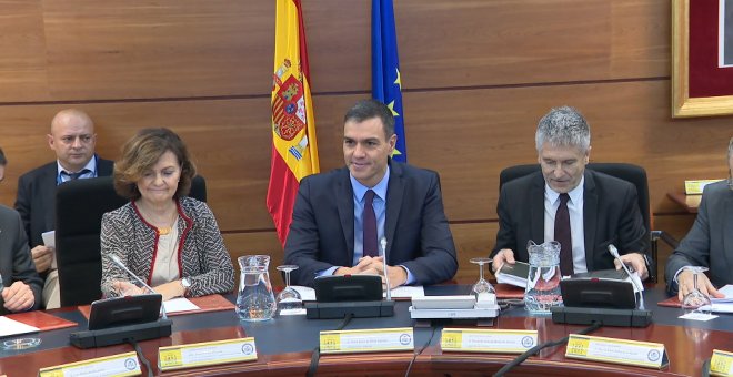 Sánchez preside la reunión del seguimiento de la situación en Cataluña