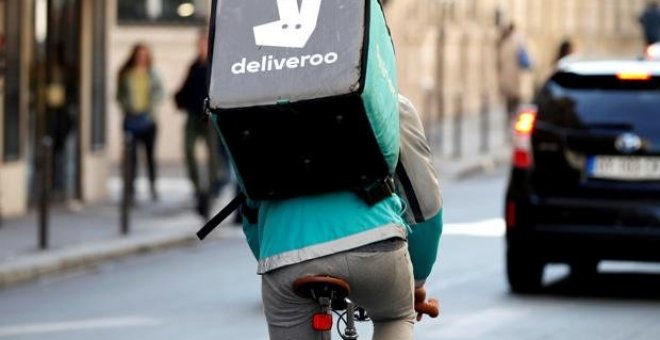 Los 532 repartidores de Deliveroo son asalariados, sentencia el TSJM