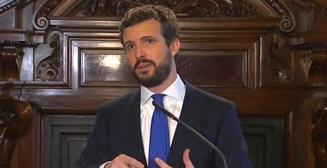 Casado pide el cese "inmediato" de Ábalos y reprocha a Sánchez no haber recibido a Guaidó