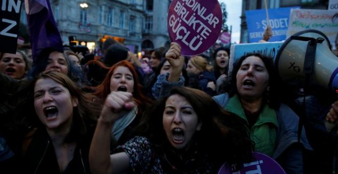 Turquía plantea un proyecto de ley que permite el matrimonio entre violador y víctima