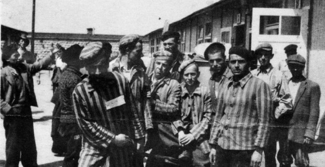 Un monolito, cinco denuncias y el silencio de un rey por los republicanos en campos nazis