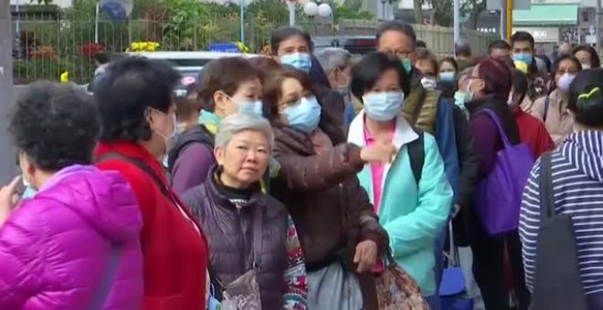 Largas colas en Hong Kong para comprar mascarillas