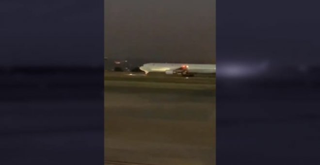 El avión averiado aterriza sin problemas en Barajas tras cinco angustiosas horas en el aire