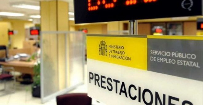 Solo 65 de cada 100 personas en paro cobran una prestación por desempleo