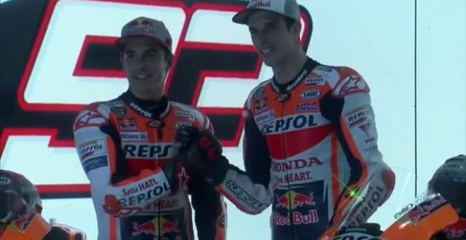 Marc y Álex Márquez presentan la nueva Honda para MotoGP