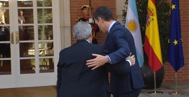 Pedro Sánchez se reúne con el presidente de Argentina